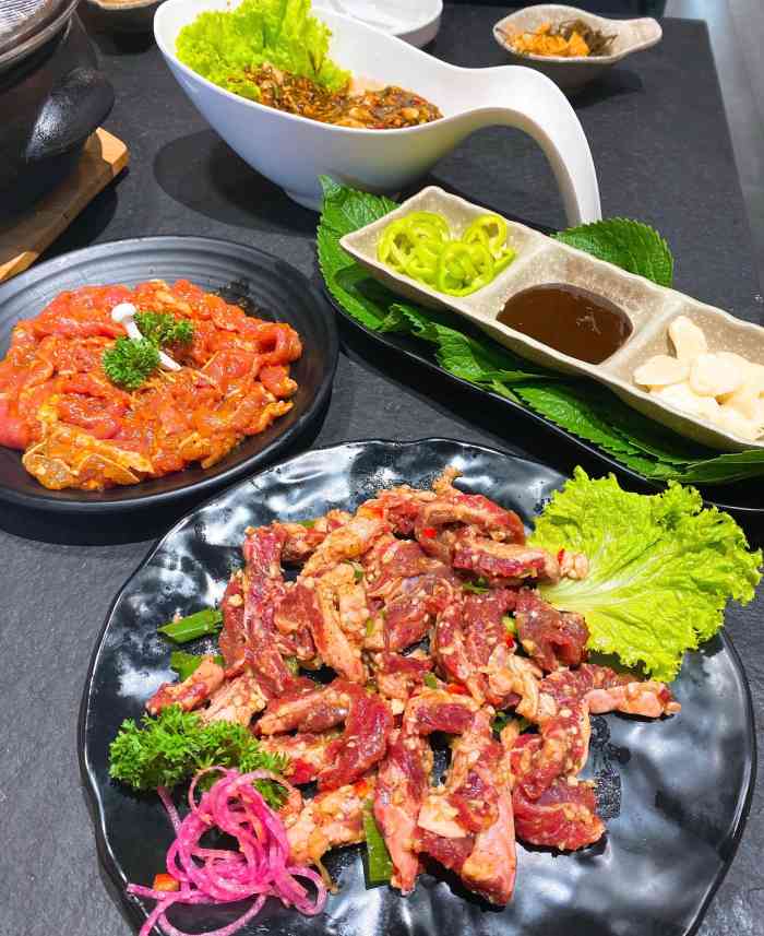 小黑牛烤肉(聚隆店)-"五一去丹东玩,看到评价非常不错的一家店.