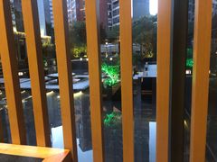 -鱼鲜饭香·招牌汽锅剁椒鱼头王