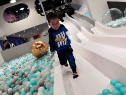 -MINI MARS KIDS CLUB亲子家庭中心(长宁天山店)