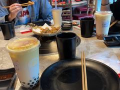 -沪小胖小龙虾(淮海中路旗舰店)