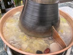 -楼外楼大刀肉传统火锅居(幸福街店)