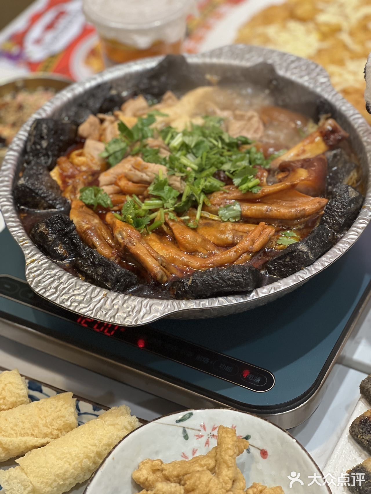 这家点吧点儿·螺蛳粉肥肠锅(团结湖店)妥妥的必吃榜品牌！