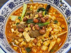 -一间楼牛羊肉泡馍馆(东一路店)