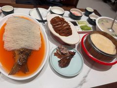 -梅利汴京烤鸭•开封豫菜地标店(东司门店)
