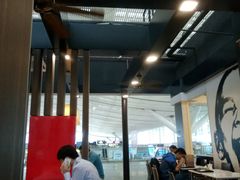 大堂-麦当劳(深圳北站高铁店)