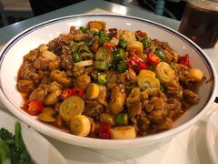老巷子肥肠鸡-付掌柜在成都·热炒砂锅集(金禾店)