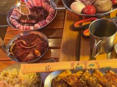 -叽叽扎扎烤肉场(生态城万达店)