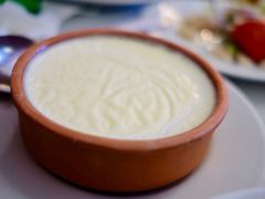 优格-Tarihi Sultanahmet Köftecisi Selim Usta