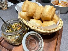 包儿萨克配牛肉咸菜-丝路有约·优雅新疆菜(万宴城店)