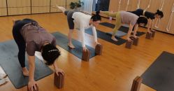 -拉伽瑜伽·普拉提