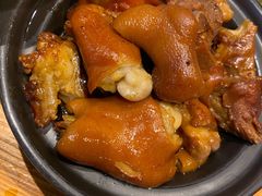青岩卤猪脚-野山舂·贵州现舂酸汤火锅(鸿通城店)