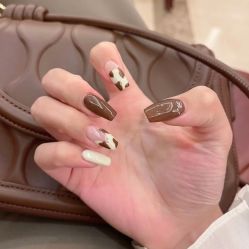 -悦指间美甲美睫