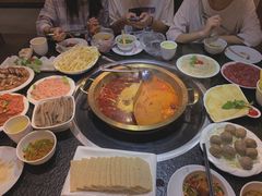 -重庆小天鹅火锅(中商广场店)