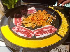 -三国惹火烤肉·中日韩烤肉集合店(百草路店)