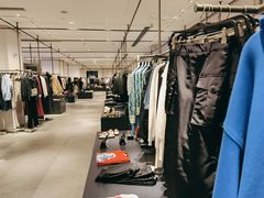 -URBAN REVIVO(欢乐海岸购物中心店)