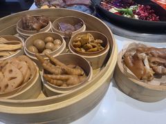 -卤校长老火锅(杨家坪直营店)
