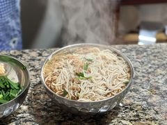 -正宗杨记普洱酸醋米线(总店)