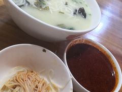 -湛记蘸水米线(粉巷店)