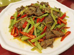 指天椒炒牛肉-春满人间酒楼(园岭中路店)