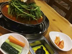 -喇喇排骨火锅·传统韩式脊骨汤(望京西园总店)