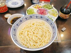 -老北京炸酱面大王.铜锅涮肉(朝阳门店)