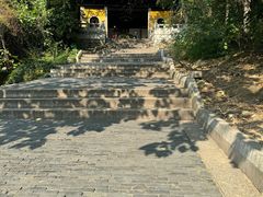 -灵岩山风景区