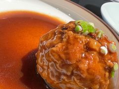 咸蛋黄狮子头-梅飞酒家(桑园路店)