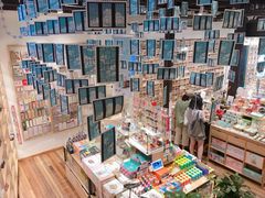 -猫的天空之城概念书店(杭州南宋御街店)