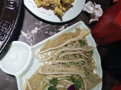 -红九格老火锅(三峡广场店)