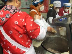 -芳婆糕团店(王府大街店)