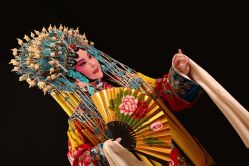 -胭脂猫京剧摄影