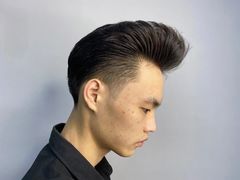 -鸿通城购物中心