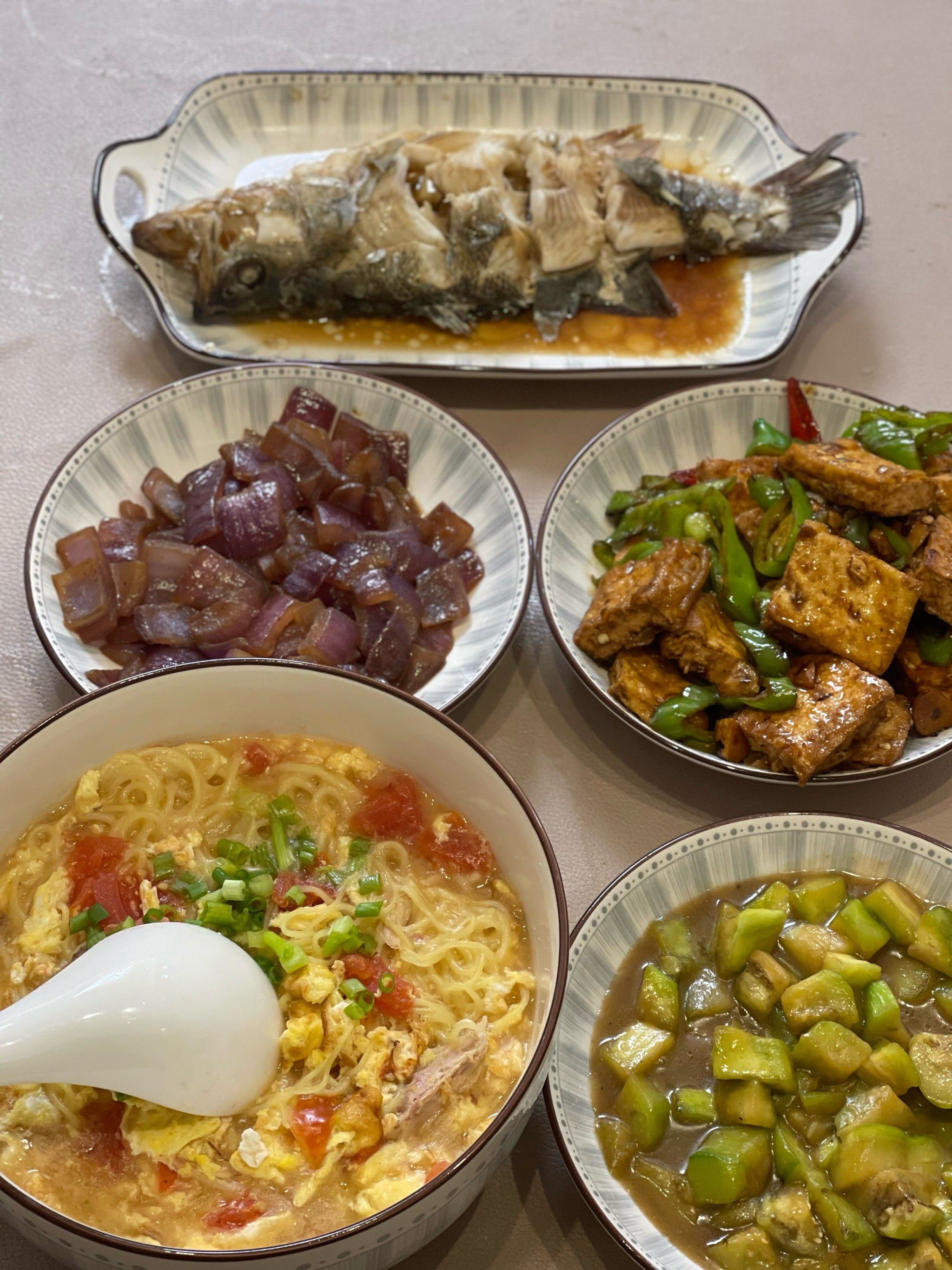 家常便饭,幸福满满! 一个人带娃晚餐