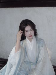 -一揽芳华汉服旗袍体验馆(拙政园店)