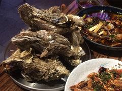 -蚝堡海鲜·威海菜·海肠捞饭·烧烤·亚洲吃蚝公司(幸福门店)