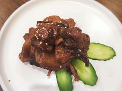 杭式熏鱼-艳阳度假酒店·餐厅