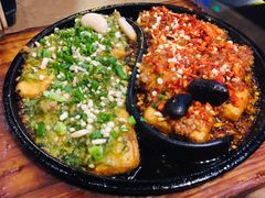 双味包浆豆腐-何师烧烤Pro ·江湖川菜·小龙虾·精酿(太古里旗舰店)