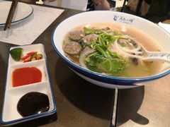 -美奈小馆·越南料理(中航城君尚购物中心店)