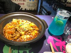 -徐记小怪兽肉蟹煲店(哈西万达金街店)