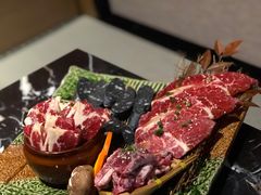 -山川小町·极番烧肉(新地假日广场店)