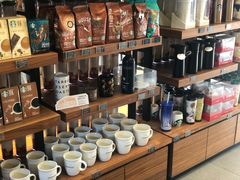 零售区-星巴克臻选(成都宽窄巷子店)