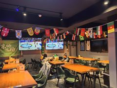 -京狮炙燥·精酿烧烤(首经贸店)