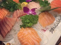 -青瓦餐厅·生鱼片·韩园烤肉(西塔店)