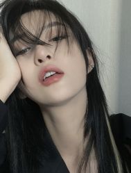 -变画·发型STUDIO