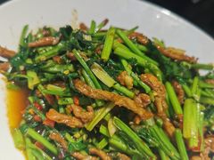 青菜牛肉-胡马八破·川菜小馆(高新万达店)