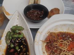-肥肥虾庄·金牌油焖大虾(东湖欢乐谷店)