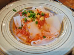 -野山舂·贵州现舂酸汤火锅(鸿通城店)