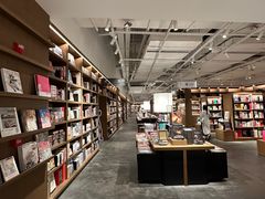 -茑屋书店(天目里店)