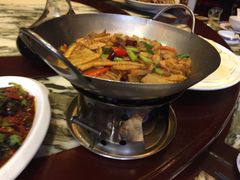 -蔼若春.传承三十年云南菜(金碧公园店)