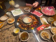 -舒家大院重庆老火锅(纪念塔店)